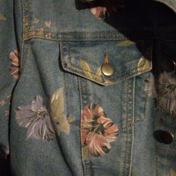 Cato's Est 1946 Denim ladies Jacket - Picture 2 of 4
